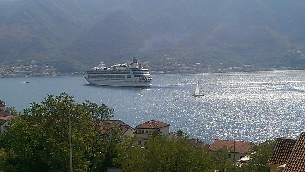 Apartment Raskovic II Kotor Bagian luar foto